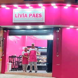 livia Pães NOVA BOnSUCESSO